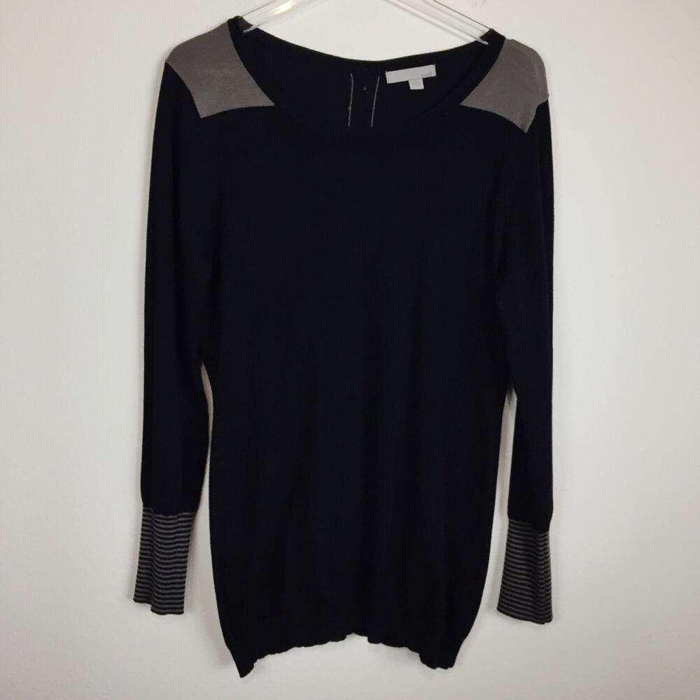 One A | Black & Tan Button Accent Sweater Sz L